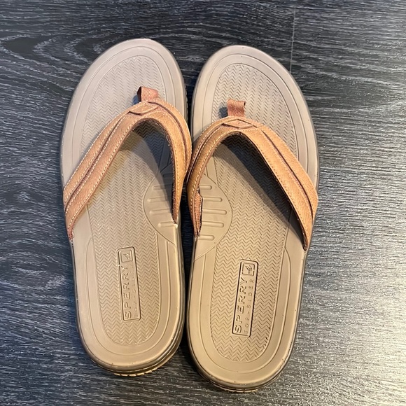 sperry flip flops men's